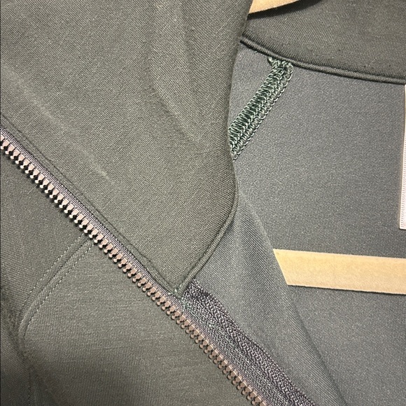 Spanx Airessentials Half-Zip Sweater. Green. Size XS - Picture 4 of 4